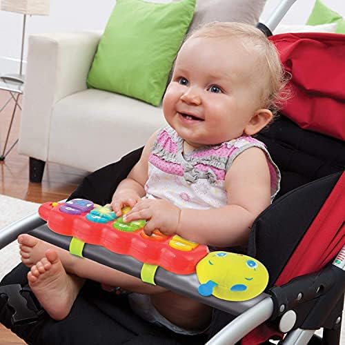 Kiddolab lira os brinquedos de berço da lagarta com música e luzes. Carripto de atividade do bebê e brinquedos de carro para o aprendizado